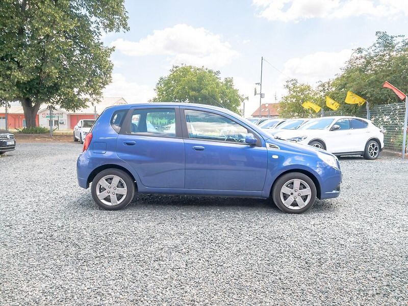 Chevrolet Aveo (2009) 1.2i 62KW - fotka 4 z 38
