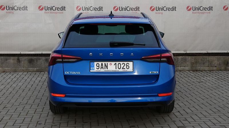 Škoda Octavia Combi 1.5 TSI 110kW DSG Ambiti - fotka 4 z 22