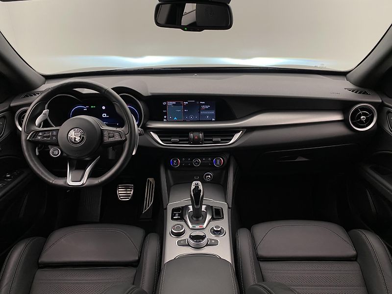 Alfa Romeo Stelvio VELOCE 2.2JTDm REZERVACE - fotka 2 z 62