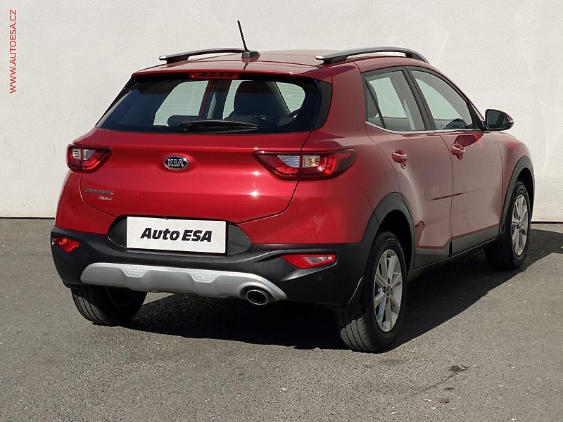 Kia Stonic (2018) 1.4 CVVT, 2.maj,ČR, Navi - fotka 4 z 19