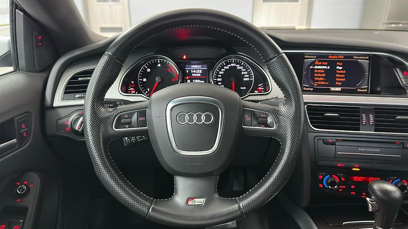 Audi A5 QUATTRO / 2 SADY GUM  - fotka 42 z 47