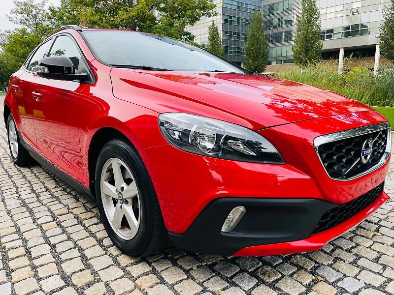 Volvo V40 2.0D3 AUT CROSS COUNTRY TAŽNÉ - fotka 6 z 40
