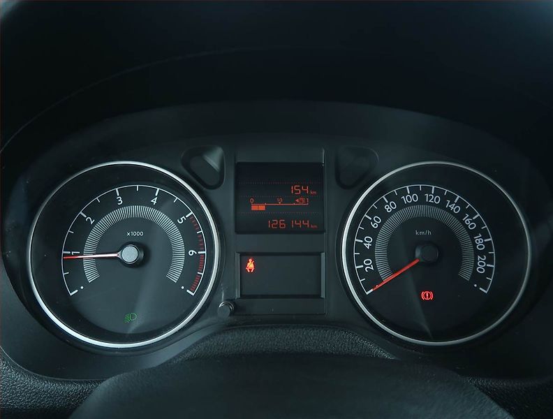 Peugeot 301 (2014) 1.2 VTi, levný provoz - fotka 11 z 18