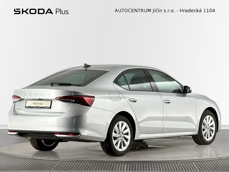 Škoda Octavia (2025) 1.5TSI 110kW Selection - fotka 2 z 27