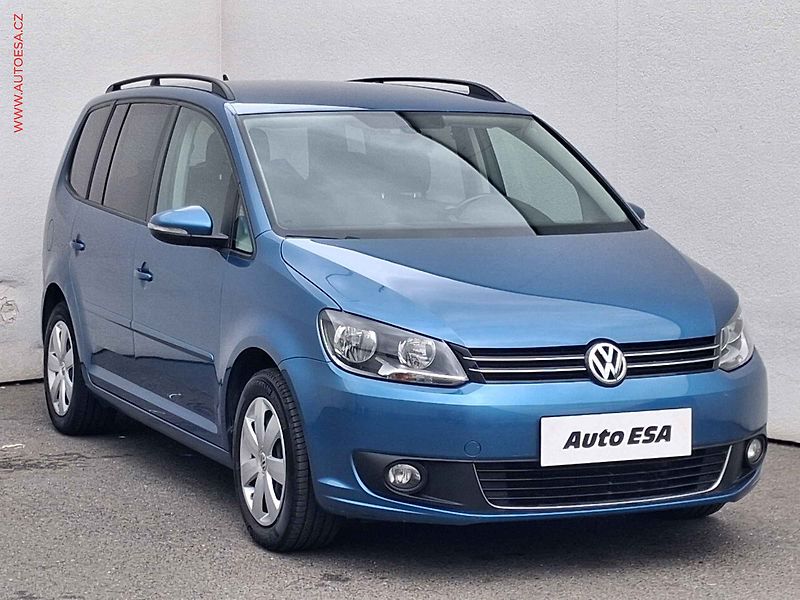 Volkswagen Touran (2015) 2.0TDi, Klima - fotografie inzerátu