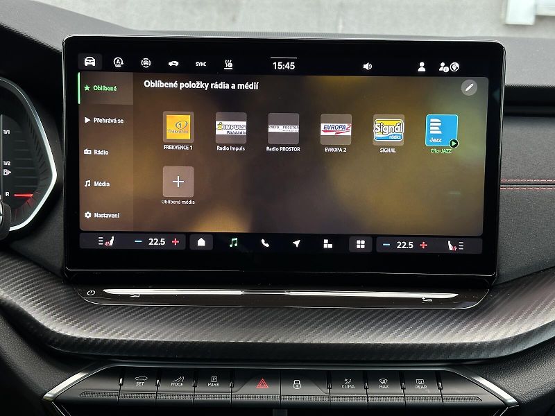 Škoda Octavia RS 2.0TSi DSG 265PS NAVI V.Ped - fotka 29 z 51