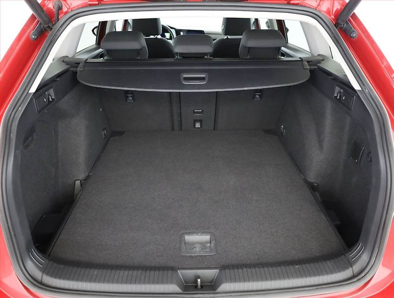 Volkswagen Golf (2021) Style 1.5 TSI, ČR,1.maj, Navi - fotka 20 z 21