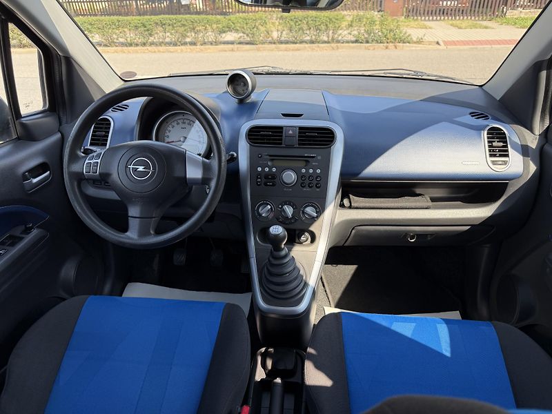 Opel Agila 1.0i KLIMA PEKNY  1 MAJITEL. - fotka 11 z 13