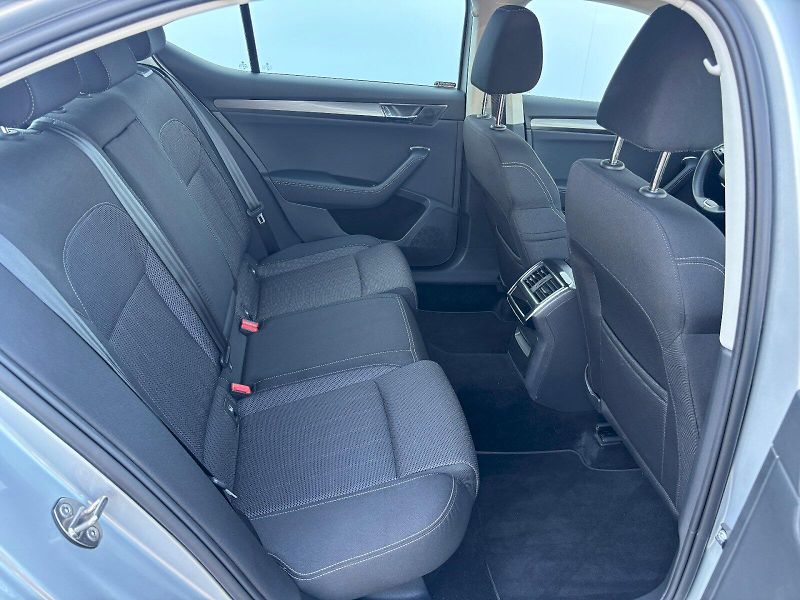 Škoda Superb (2022) 2.0 TDI 110kW Style - fotka 26 z 35