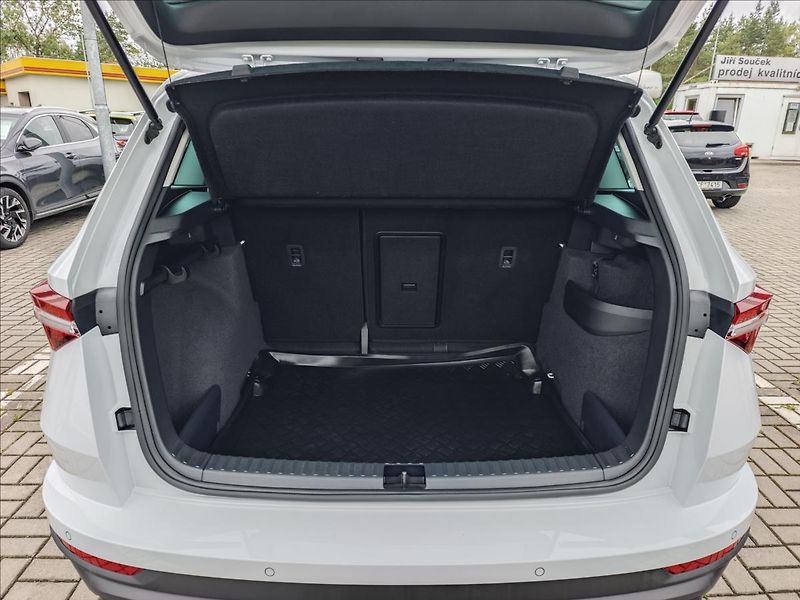 Škoda Karoq 1,5 TSI DSG  Style - fotka 12 z 19