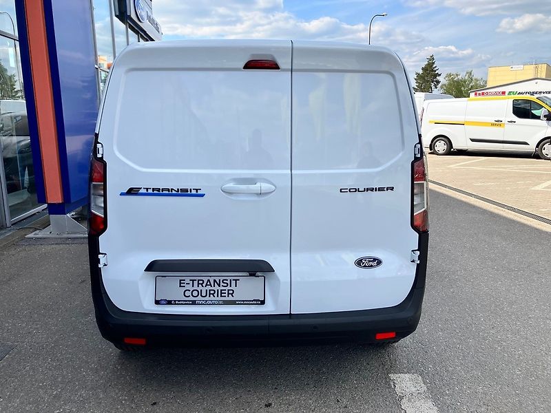 Ford Transit Courier (2025) VAN Limited L1, 43 kWh Elektro - fotka 4 z 34