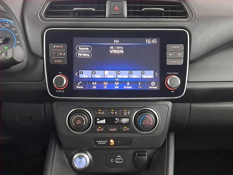 Nissan Leaf (2022) 40 kWh, SoH 89%, Automat - fotka 12 z 19