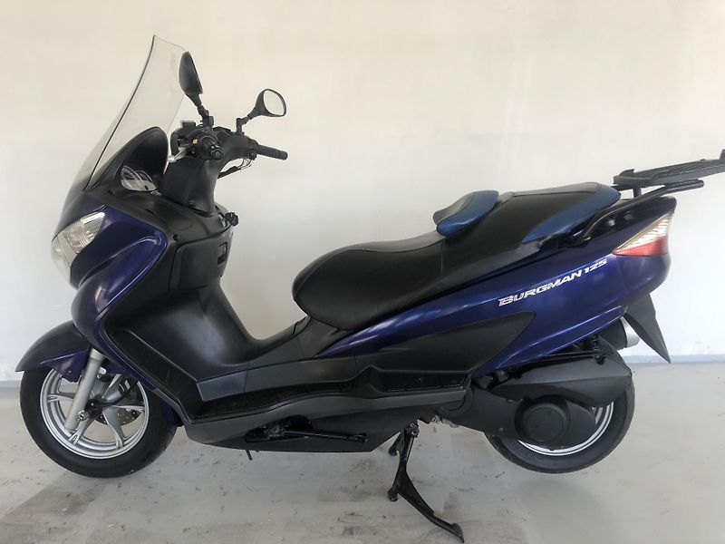 Suzuki Burgman 125 - fotka 4 z 17