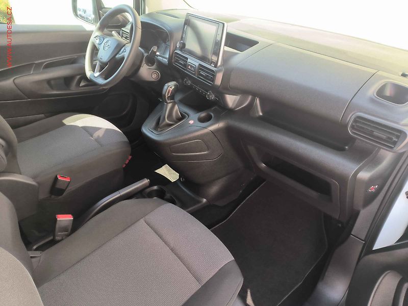 Opel Combo (2020) 1.5CDTi MAXi, AC - fotka 11 z 21