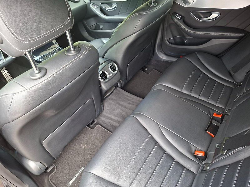 Mercedes-Benz Třídy C (2017) C 250d 150kW 4MATIC BURMESTER - fotka 36 z 50