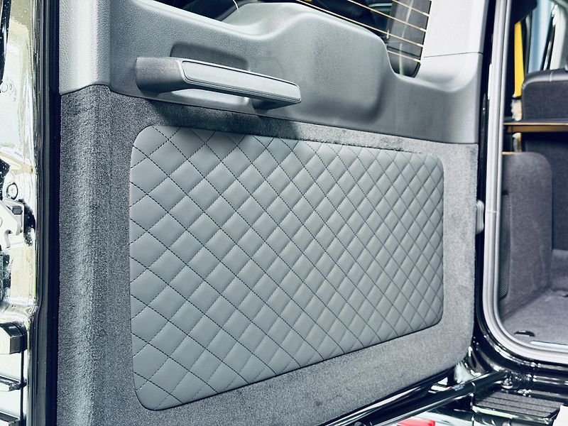 Mercedes-Benz Třídy G (2026) G63*A22*CARBON*SUPERIOR - fotka 39 z 40