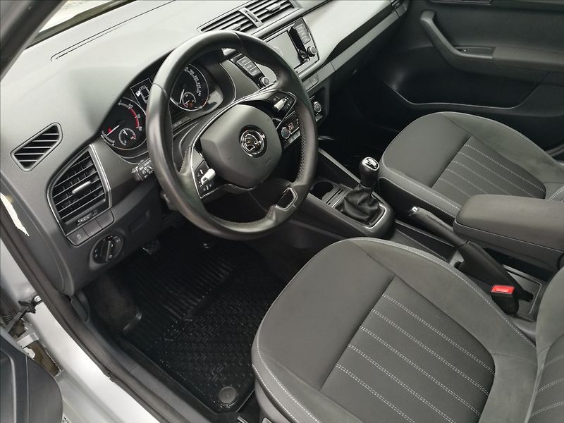 Škoda Fabia 1,0 TSI 1.majitel kombi - fotka 14 z 25