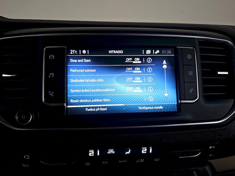 Toyota ProAce Verso (2024) 2.0D 106kW FAMILY 8S WEBASTO - fotka 25 z 35