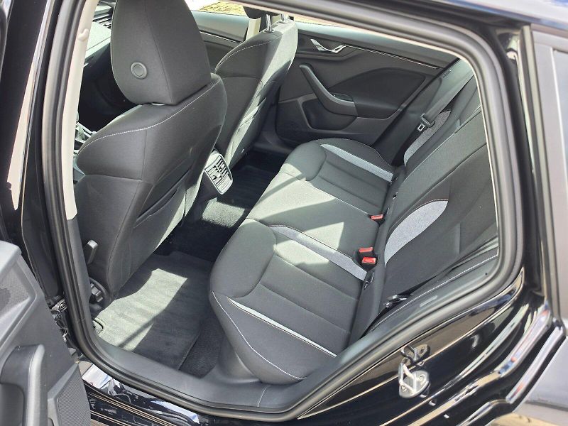 Škoda Kamiq (2025) 1,0TSI 85KW SELECTION - fotka 23 z 31