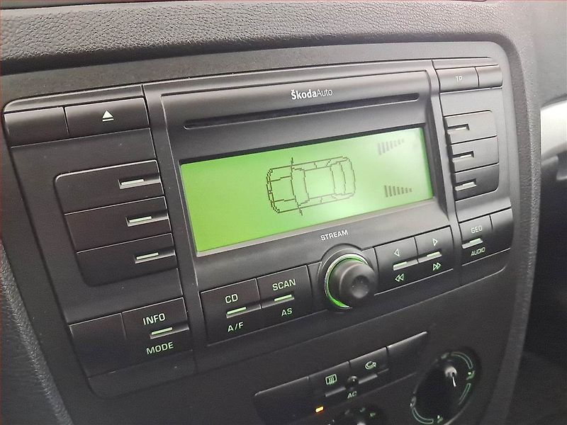Škoda Octavia (2005) 1.6, Serv.kniha, dobrý stav - fotka 19 z 19