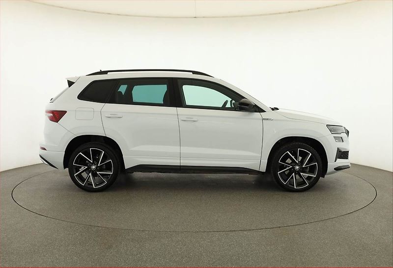 Škoda Karoq (2023) Sportline 1.5 TSI - fotka 6 z 18