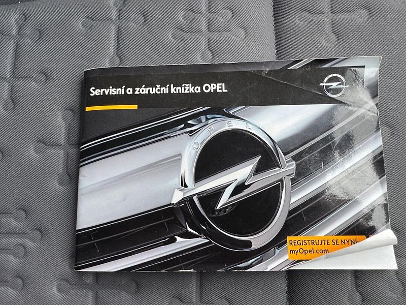 Opel Meriva (2015) 1.4 16V - fotka 23 z 30