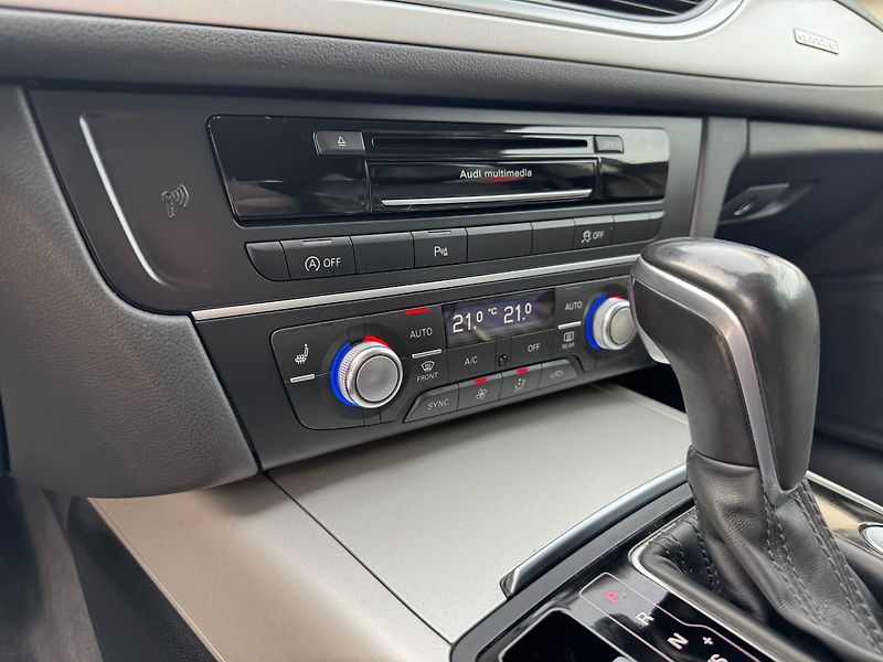 Audi A6 (2016) 3,0 TDI 160 Kw Sline - fotka 34 z 39