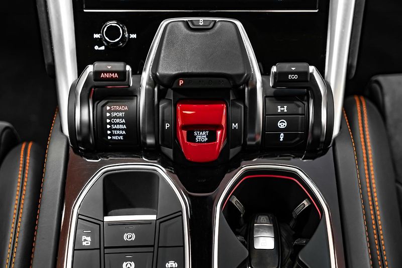 Lamborghini Urus 360°/B&O/PANO/ANIMA/23