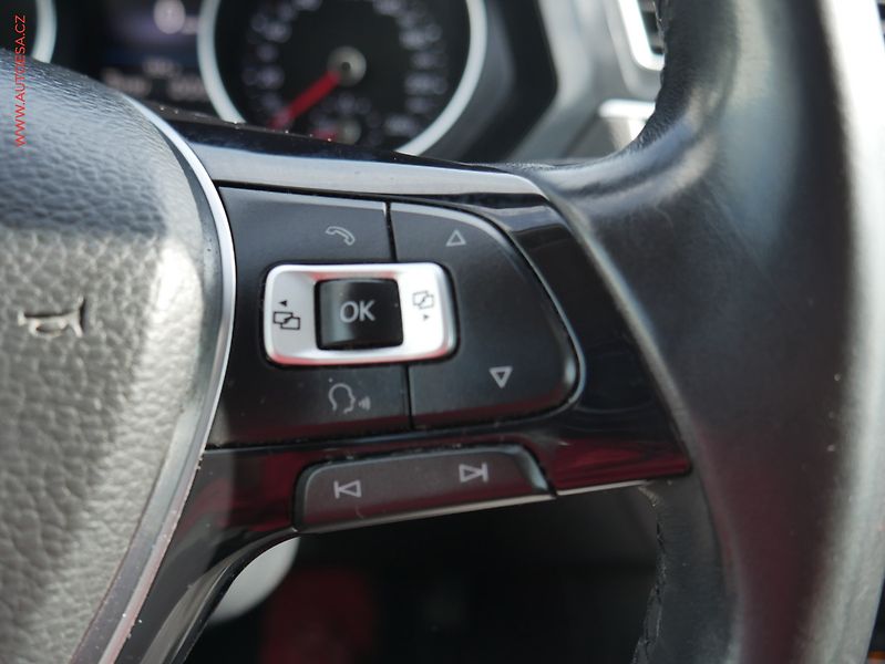 Volkswagen Tiguan (2018) 1.4 TSi, ČR, Marathon, navi - fotka 19 z 21