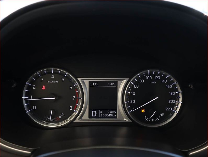 Suzuki Vitara (2018) 1.6 VVT, Automat, Serv.kniha - fotka 11 z 21