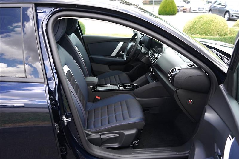 Citroën C4 (2026) 1,2 Hybrid 145k Automatic COLL - fotka 13 z 24