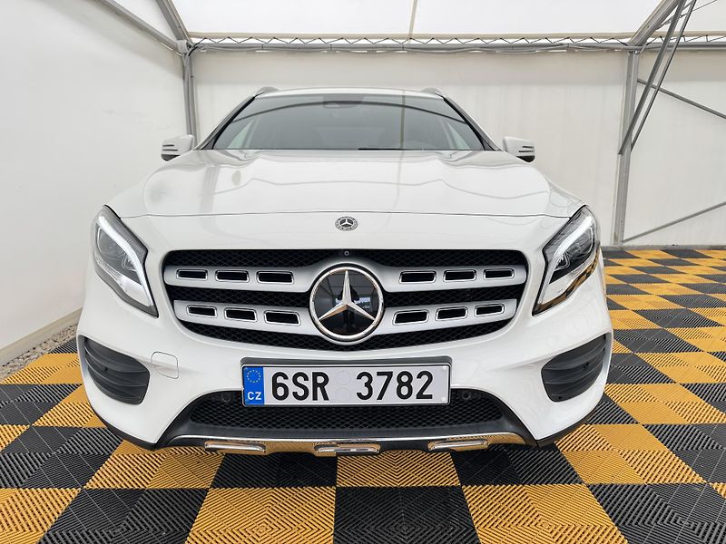 Mercedes-Benz GLA 220i*135kw*4x4*CZ*AMG - fotka 3 z 46