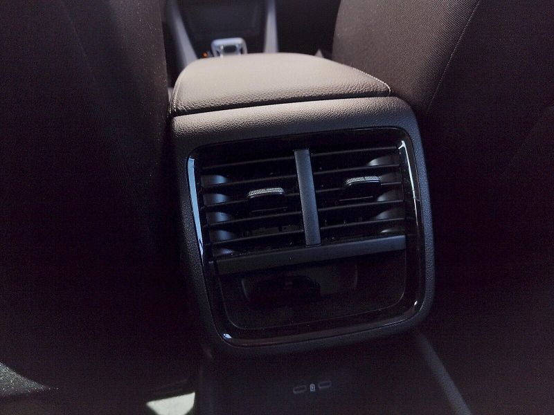 Škoda Octavia (2025) Combi Top Selection 1,5 Tsi 85 - fotka 25 z 35