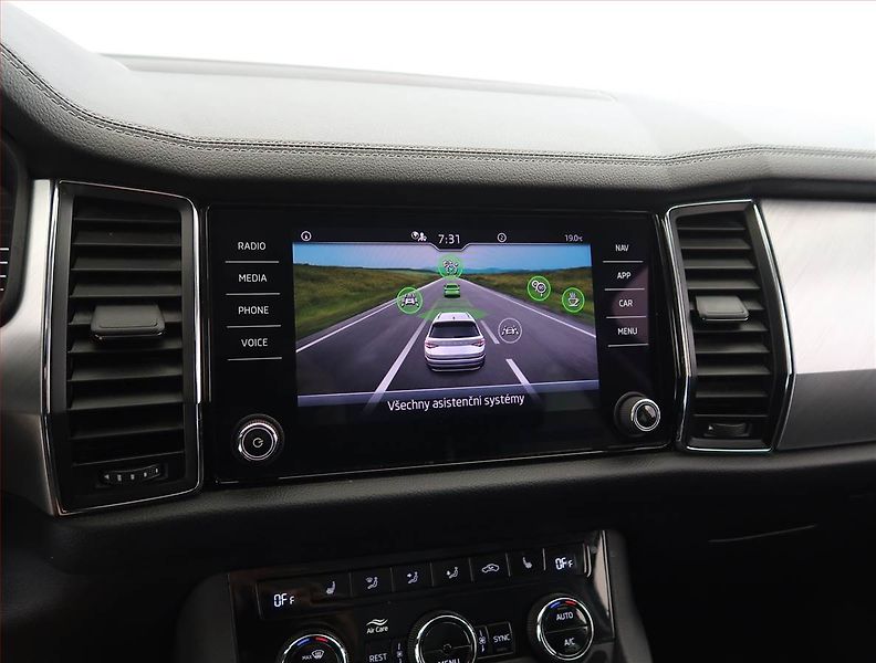Škoda Kodiaq (2023) Ambition 2.0 TDI, digi klima - fotka 18 z 26