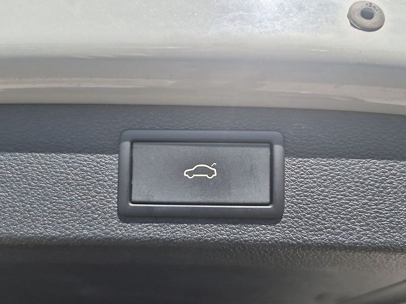Škoda Kodiaq 2.0 TSI DSG 4X4 Sport Exclusiv - fotka 26 z 29