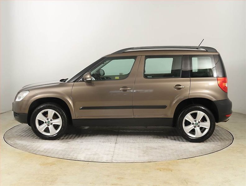 Škoda Yeti (2011) 2.0 TDI, ČR,1.maj, Serv.kniha - fotka 3 z 18