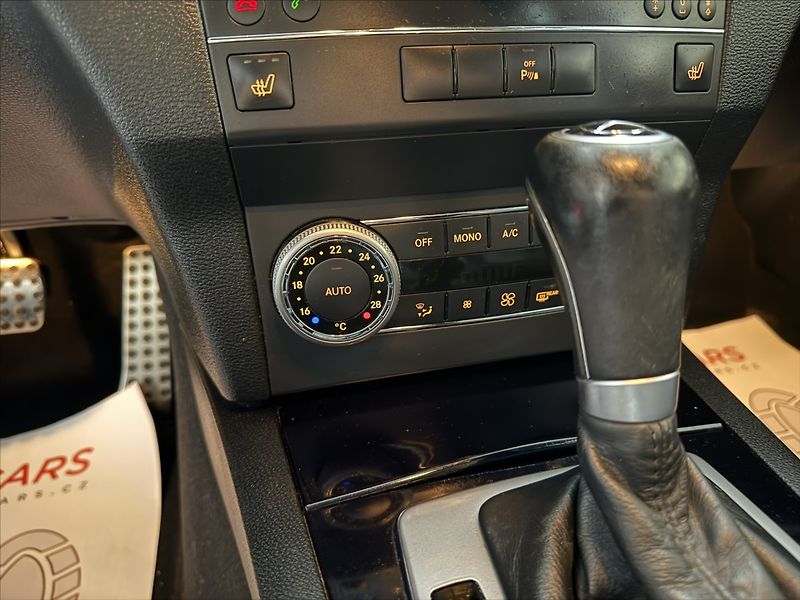 Mercedes-Benz GLK 2,2   220CDI AUTOMAT BI-XEN - fotka 15 z 31