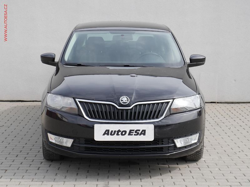 Škoda Rapid (2012) 1.2 TSi, Výhřev sed, AC - fotka 2 z 16