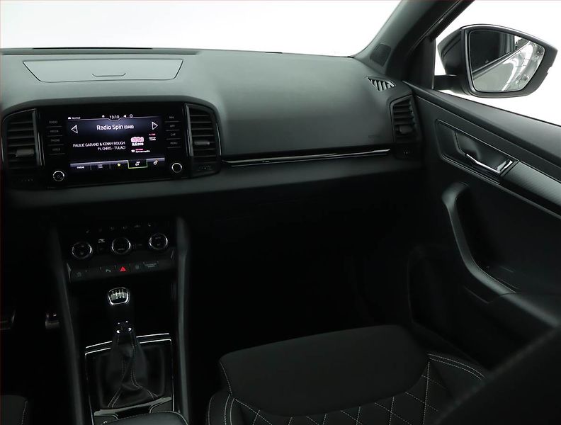 Škoda Karoq (2022) Sportline 1.5 TSI - fotka 8 z 16