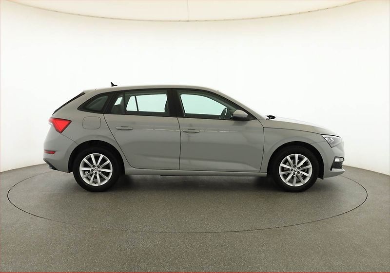 Škoda Scala (2021) Style 1.0 TSI, Serv.kniha - fotka 6 z 20