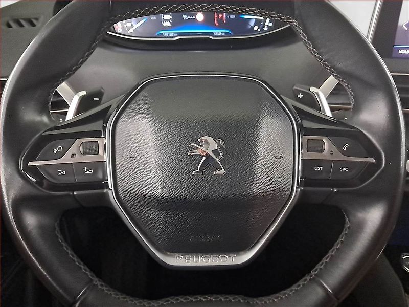 Peugeot 5008 (2018) Allure PureTech 130, Automat - fotka 19 z 23