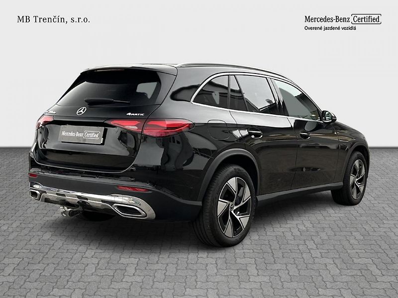 Mercedes-Benz GLC (2023) 300de 4MATIC - fotka 4 z 27