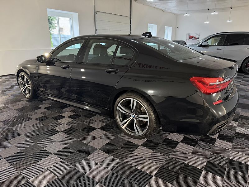 BMW Řada 7 BMW 740d xDrive M-Paket CZ - fotka 8 z 50