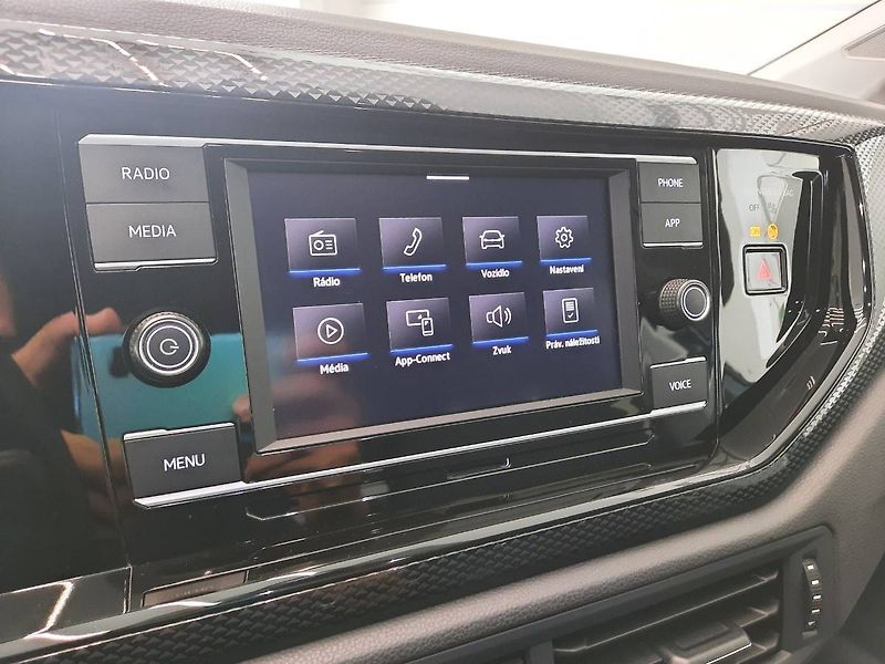 Volkswagen Taigo (2022) 1.0 TSI (70kW95k) Life - fotka 15 z 21