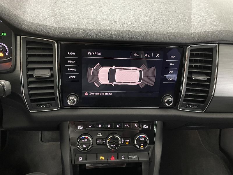 Škoda Kodiaq 2.0 TDi ČR 4x4 DSG REZERVACE  - fotka 27 z 31