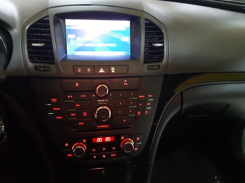 Opel Insignia 2.0 CDTI COMBI COSMO NAVI      - fotka 12 z 28
