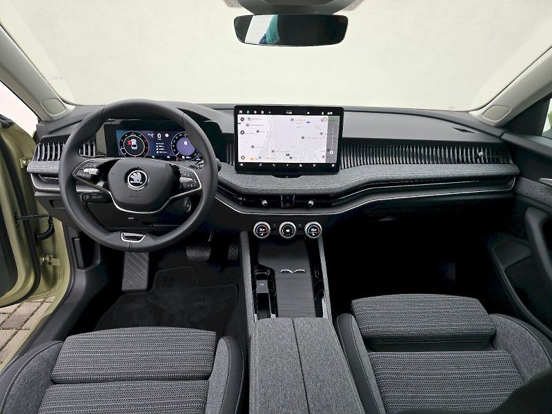 Škoda Superb (2024) 2,0TDI 110KW DSG SELECTION - fotka 5 z 33