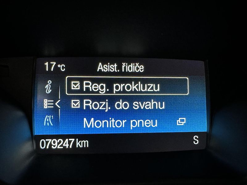 Ford Kuga Titanium 1.5 EcoBoost 150k man - fotka 18 z 26