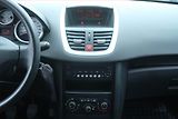 Peugeot 207 (2010) 1.4 HDI, nová STK, rezervace - náhled 12