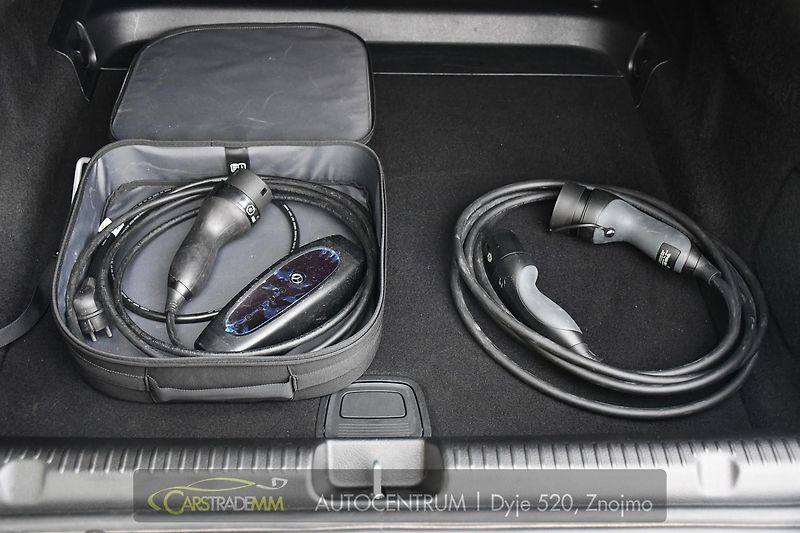 Mercedes-Benz EQE 350 4MATIC ZÁRUKA  - fotka 22 z 56